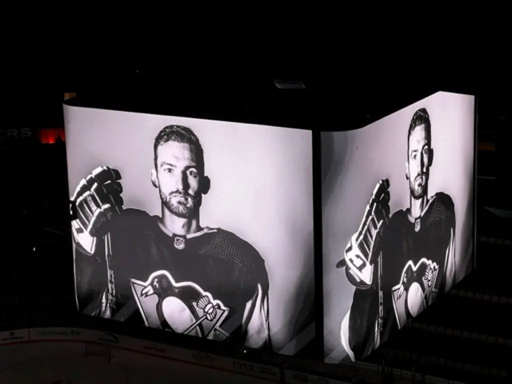 Adam Johnson scoreboard photo