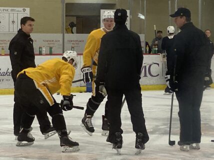 Pittsburgh Penguins Mike Sullivan, Teddy Blueger, Sam Lafferty, Matt Cullen