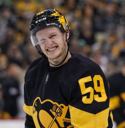 Pittsburgh Penguins LW Jake Guentzel