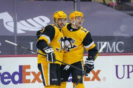 Pittsburgh Penguins Bryan Rust, Sidney Crosby