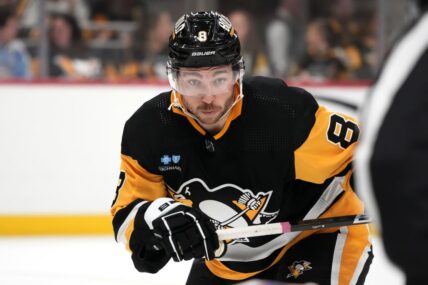 Pittsburgh Penguins, Michael Bunting acquired via Penguins trade