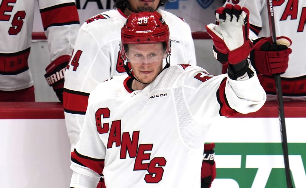 Pittsburgh Penguins trade targets, Carolina puts Jake Guentzel on the NHL trade block