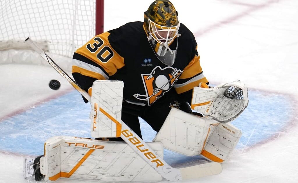 Pittsburgh Penguins starting goalie, Joel Blomqvist