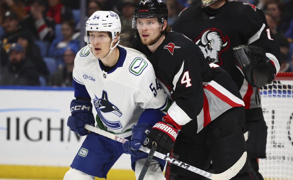 Pittsburgh Penguins trade talk, Aatu Raty. NHL trade talk, young players