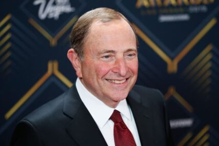 NHL return NHL Commissioner Gary Bettman
