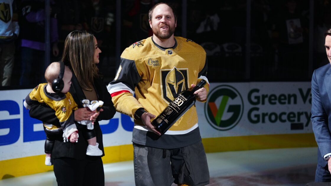 Pittsburgh Penguins win, Phil Kessel honored, NHL trade talk