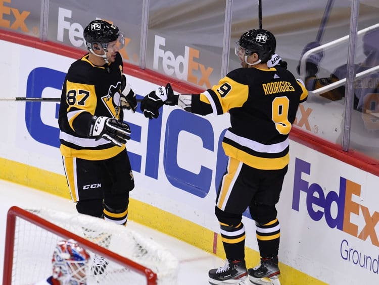 Pittsburgh Penguins Sidney Crosby, Evan Rodrigues