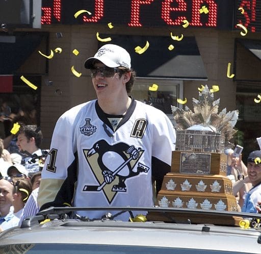 Pittsburgh Penguins: Evgeni Malkin Pushing for Danis Zaripov Signing