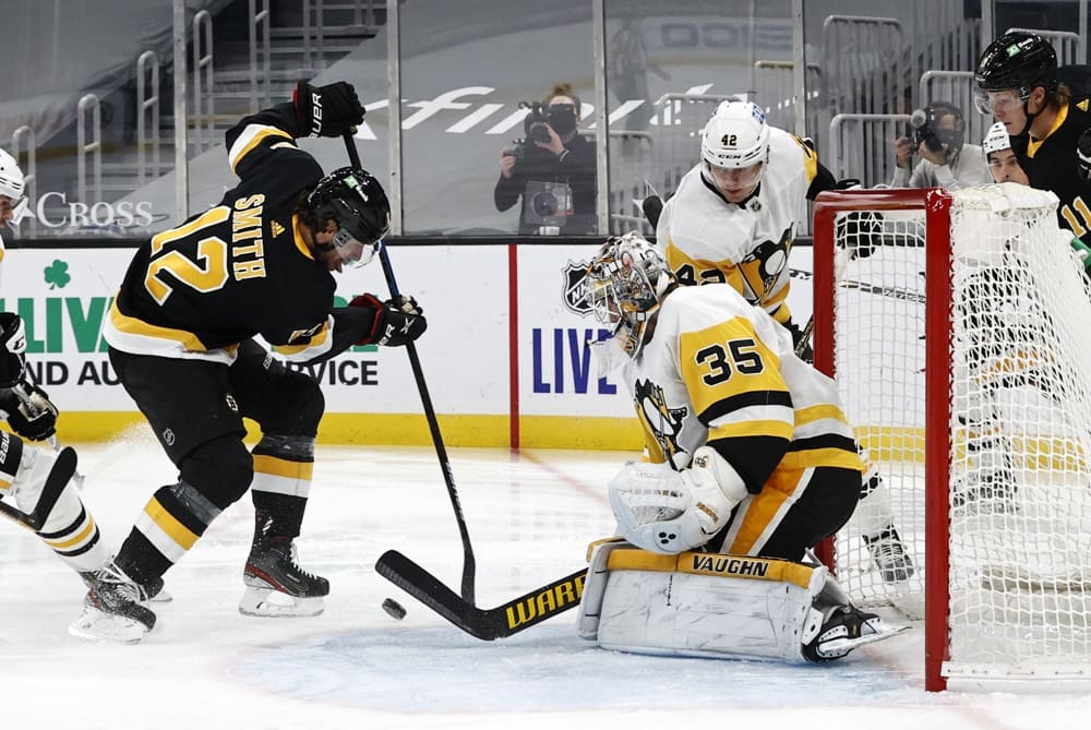 Pittsburgh Penguins Tristan Jarry,, Boston Bruins Craig Smith