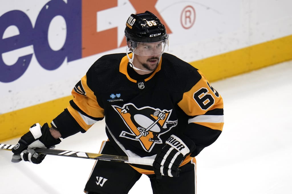 Sidney Crosby jersey stolen during break and enter