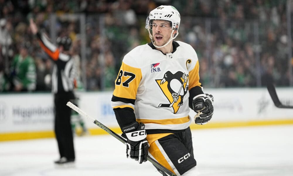 Pittsburgh Penguins Sidney Crosby ties Wayne Gretzky scoring record. 19 seasons with a point-per-game