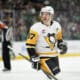 Pittsburgh Penguins Sidney Crosby ties Wayne Gretzky scoring record. 19 seasons with a point-per-game
