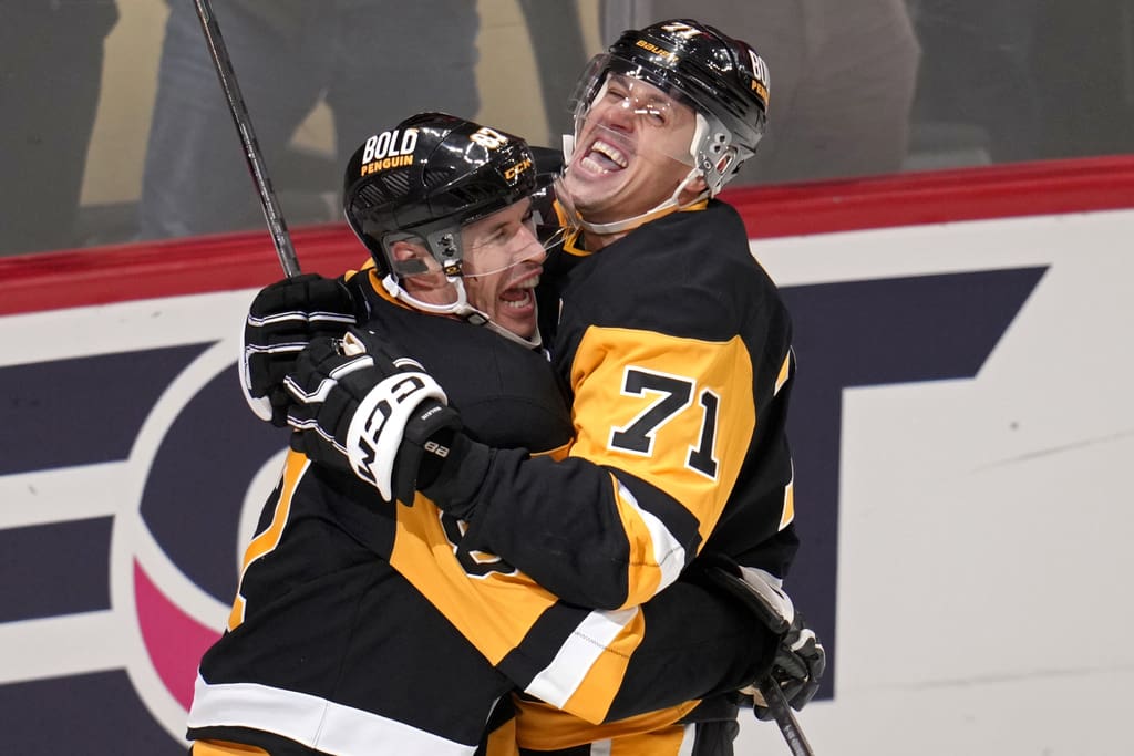 Pittsburgh Penguins Sidney Crosby, Evgeni Malkin
