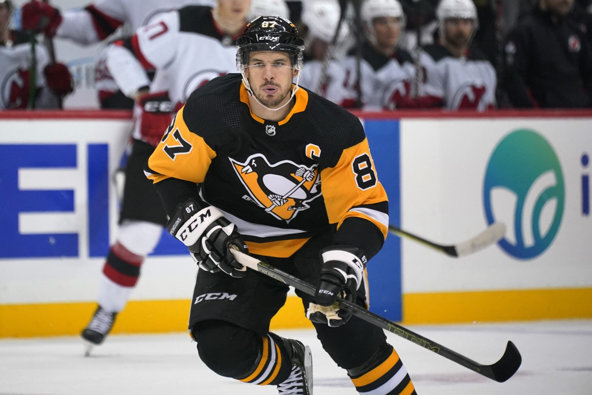 Pittsburgh Penguins center Sidney Crosby (87) waves a Terrible Towel in  support of the Pittsburgh Steelers following the Penguins 5-1 win against  the Boston Bruins at the PPG Paints Arena in Pittsburgh