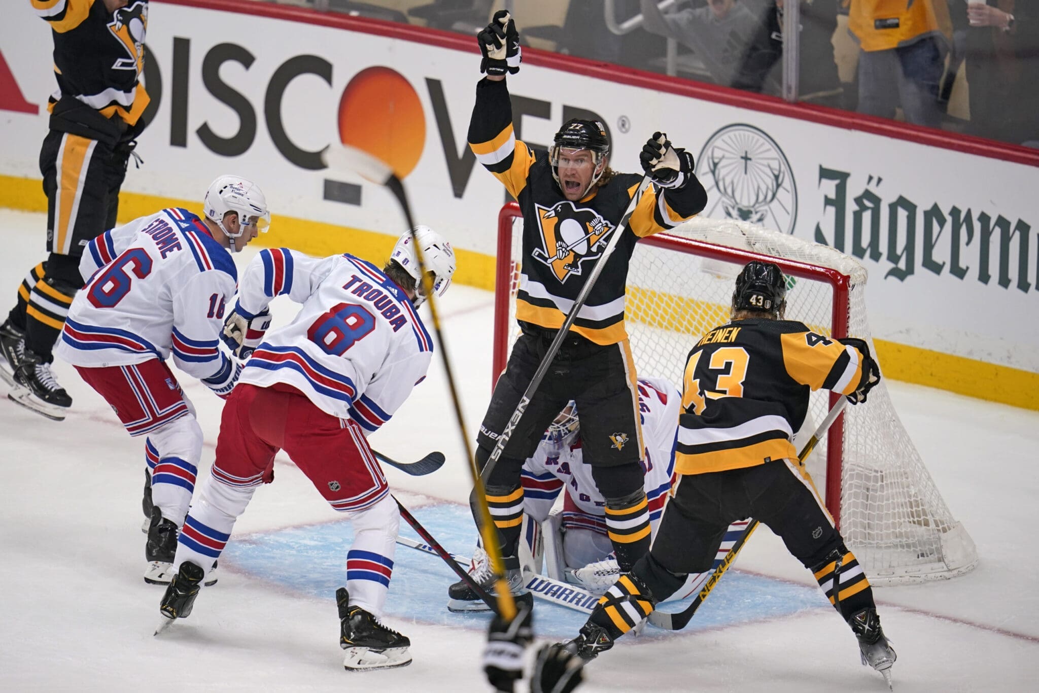 Penguins win wild Game 3 to take series lead - NBC Sports