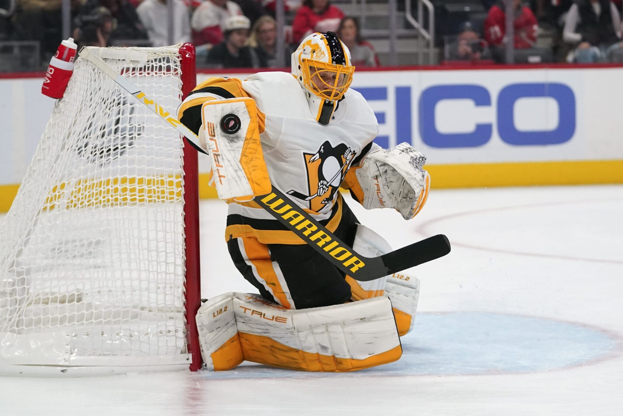 Penguins' Casey DeSmith emerging as one of NHL's top backup goalies