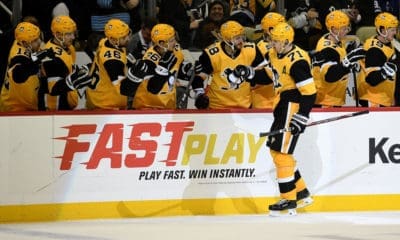 Pittsburgh Penguins score by Evgeni Malkin