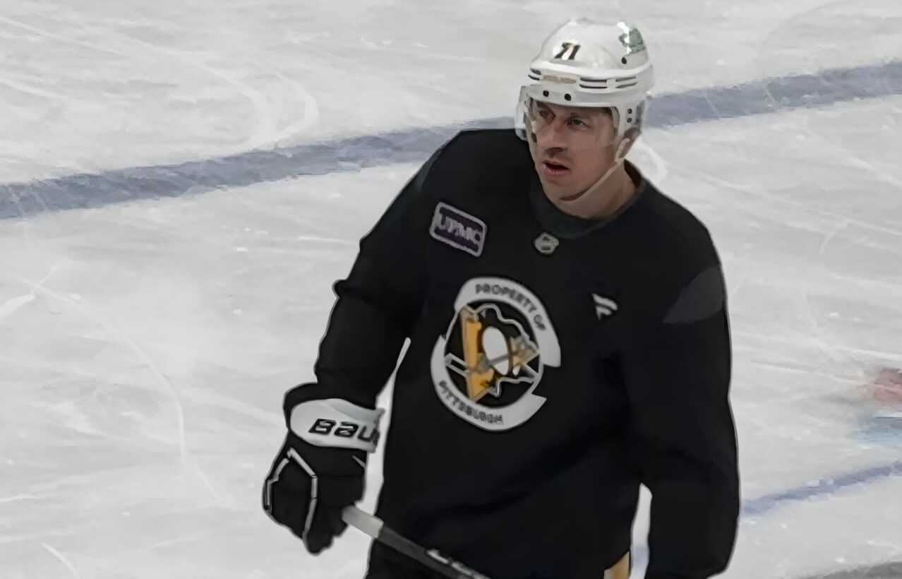 Evgeni Malkin, Pittsburgh Penguins: Photo by Dan Kingerski.