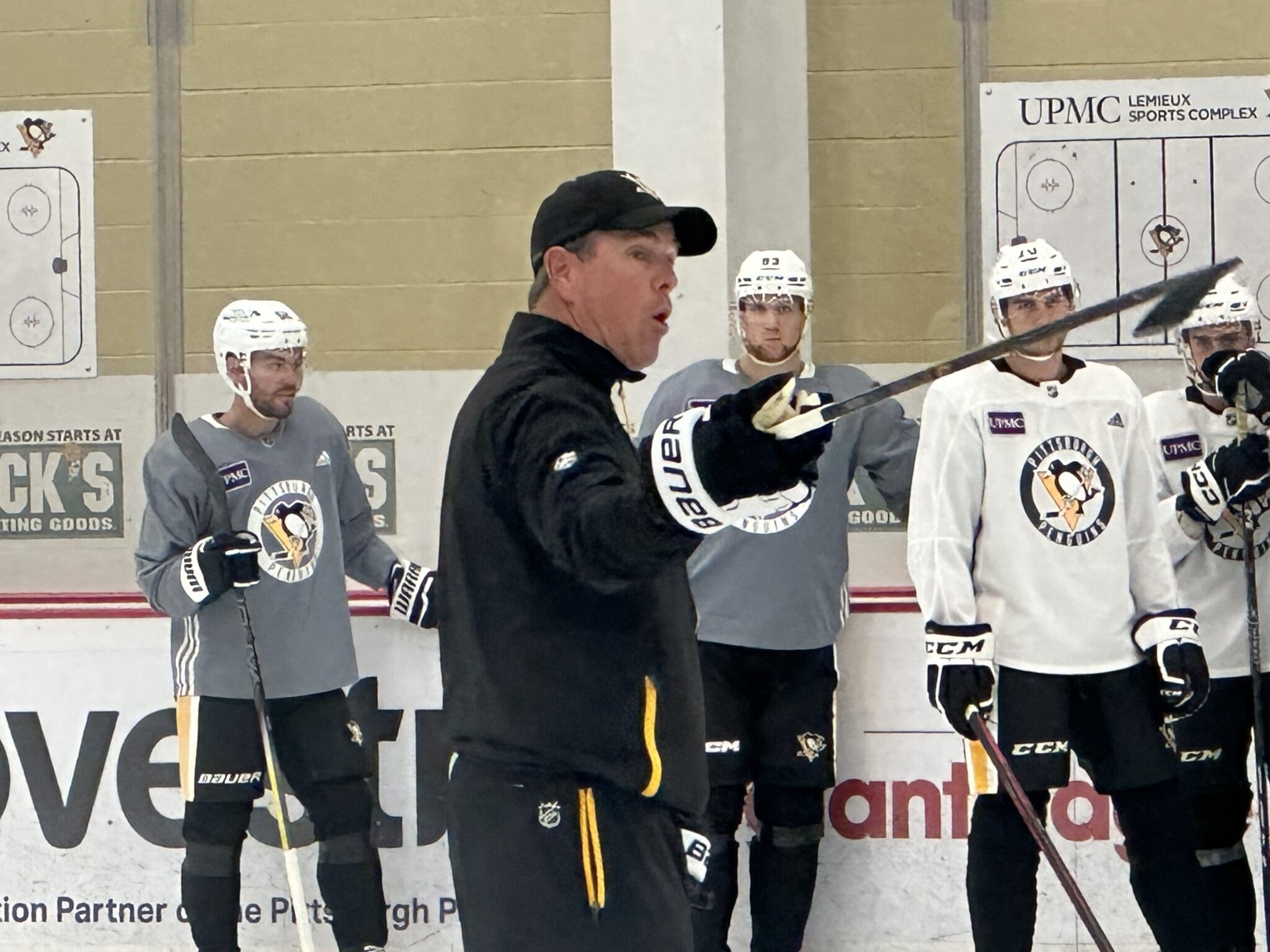 Coach Mike Sullivan Pittsburgh Penguins