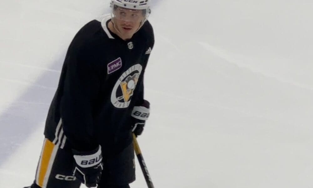 Pittsburgh Penguins, Rickard Rakell skates