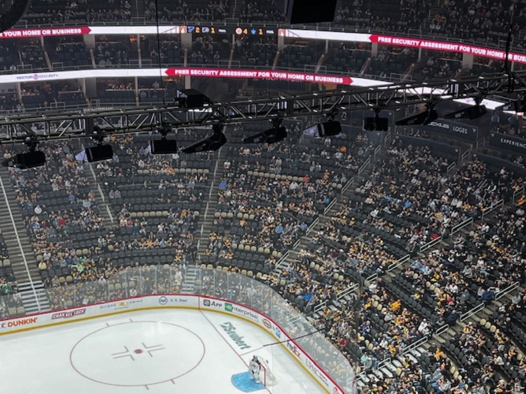 Sign up with the best Frozen Four betting promos to claim up to $3,500 in bonus value for the college hockey national semifinal games tonight.