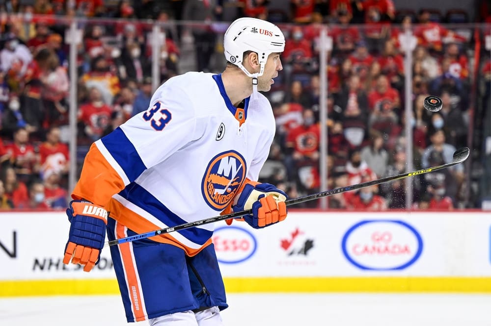 New York Islanders defenseman Zdeno Chara (33) skates against the